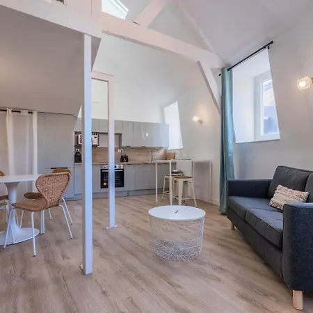 1 En Mezzanine Avec Parking